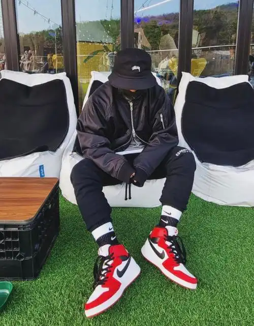 nike/耐克 air jordan 1 ko chicago 男款 aj1 芝加哥 黑白红 2021版