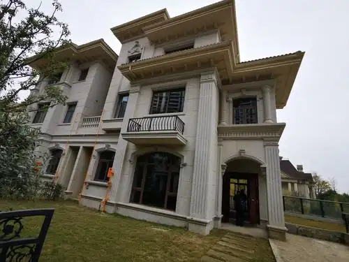 碧桂园双拼临湖别墅,花园400平