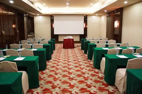 上海齐鲁万怡大酒店