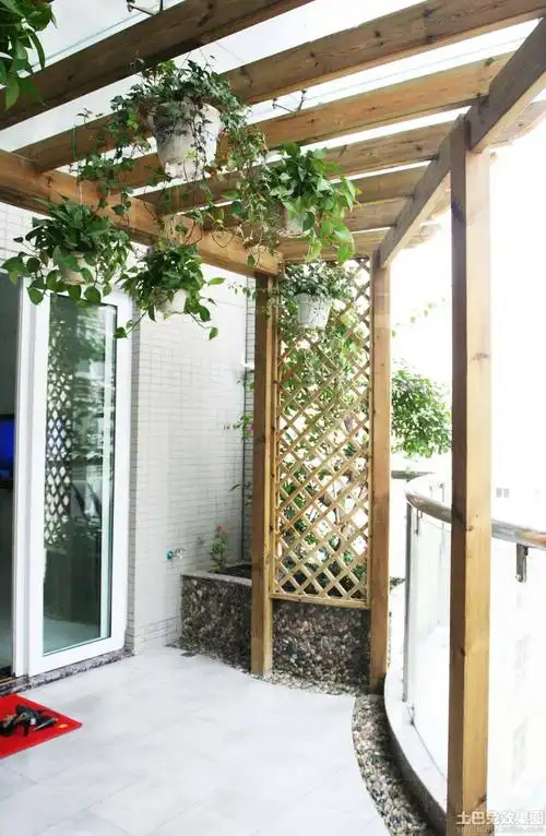 现代复式阳台设计装修效果图