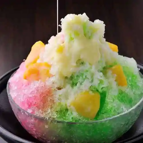 刨冰的做法(摆摊刨冰怎么做)