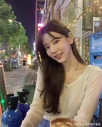 神仙颜值的小姐姐,唯美自拍,仙女下凡没错啦