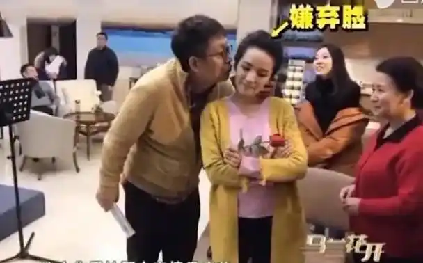 管彤:嫁平凡老公生一子,被老公和婆婆宠成宝