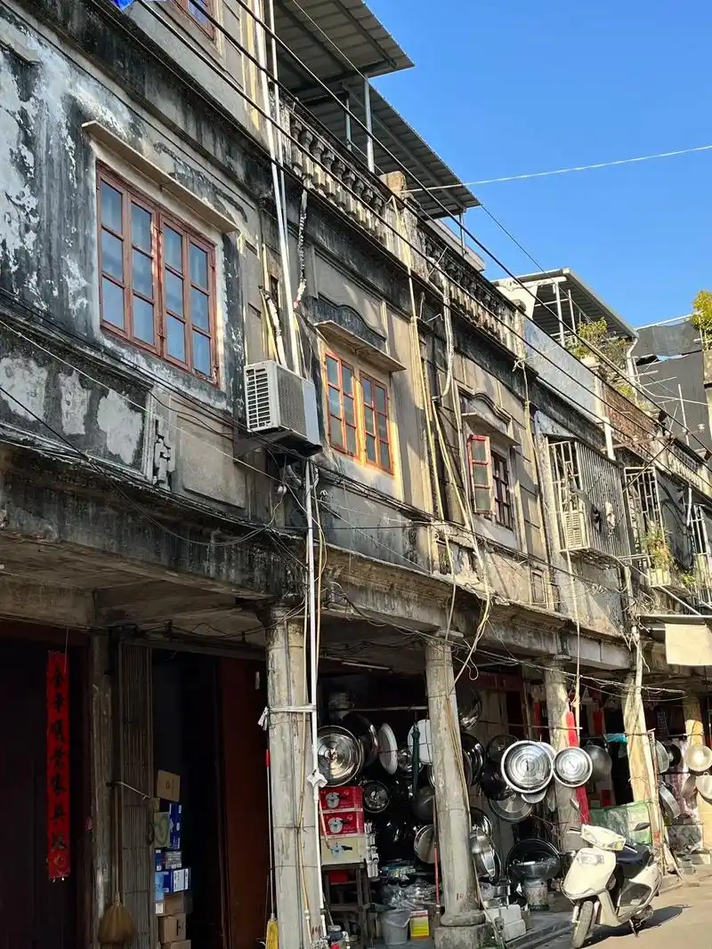 熟悉的炮台镇,巷子里的烟火气来炮台几乎人 - 抖音