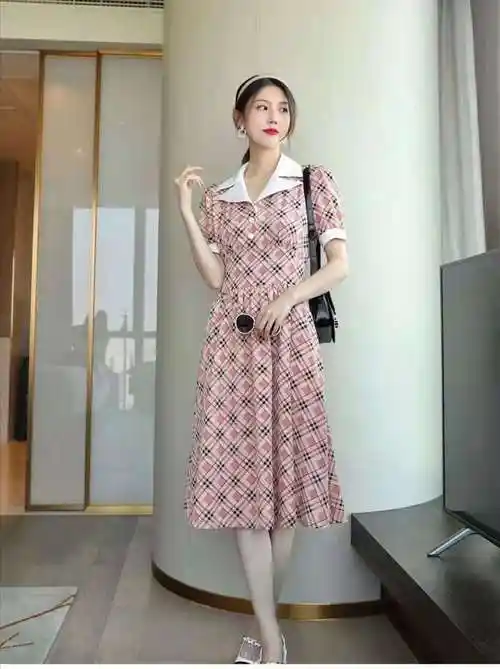 格子连衣裙搭配什么鞋子好看