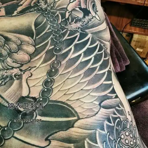 满背鱼完成了,历行将近20多个_纹身吧社区 - 纹身大咖