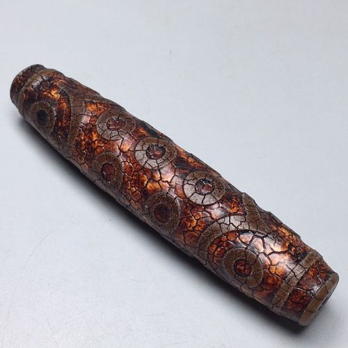 藏传天然二十一眼龙纹开片老天珠吊坠项坠玛瑙饰品男女款配送绳子