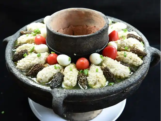 高县土火锅李庄白肉广安参评菜品牌坊卤鹅,川东肉八碗,故里水滑肉,肖