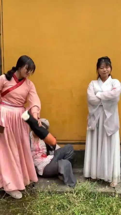 影视剧里的砍脚原来是特效腿