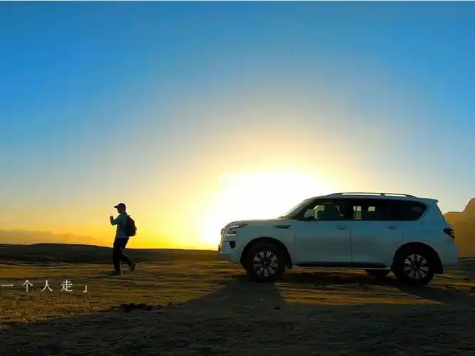 一个人的自驾旅行_旅行_自驾游_工作_新疆旅行_出行_出行其他