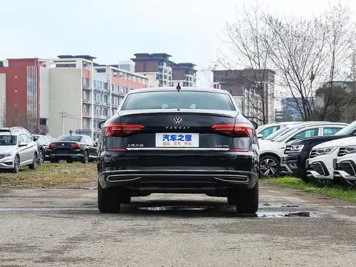 18000开走大众帕萨特2021款280tsi商务版