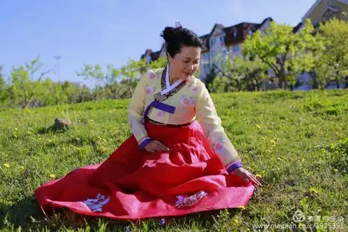 爱美的朝鲜族妇女