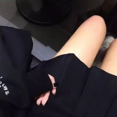 优质女生部位腿部露胸锁骨头像 超好看的玩网优质女生头像