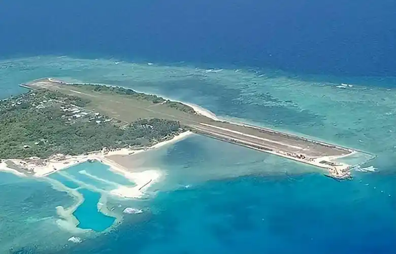 菲律宾算漏了一步,中方转守为攻,舰船现身中业岛_南海_问题_岛礁