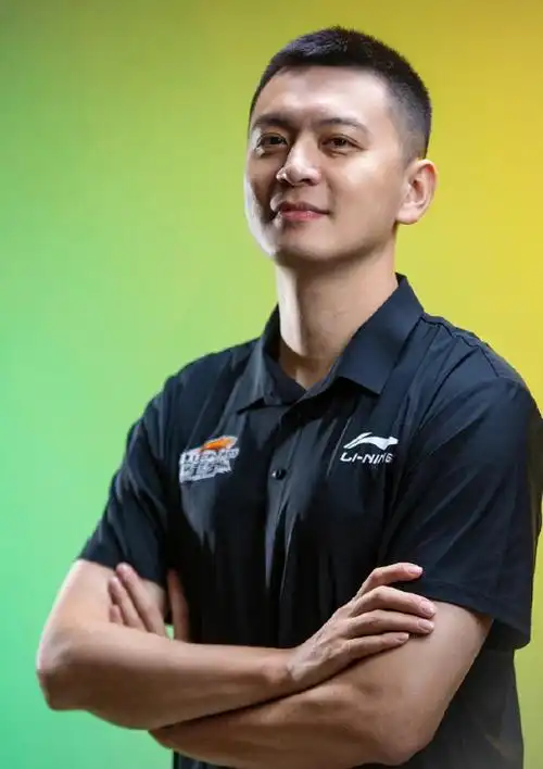 杨鸣不再担任辽宁主帅 将执教上海还是国家队?