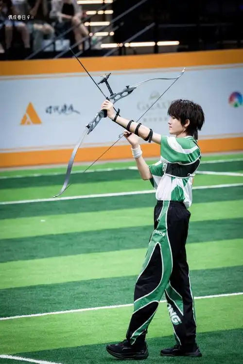 宋亚轩超话    240705  帅哥射箭97    @时代少年团-宋亚轩  #今日