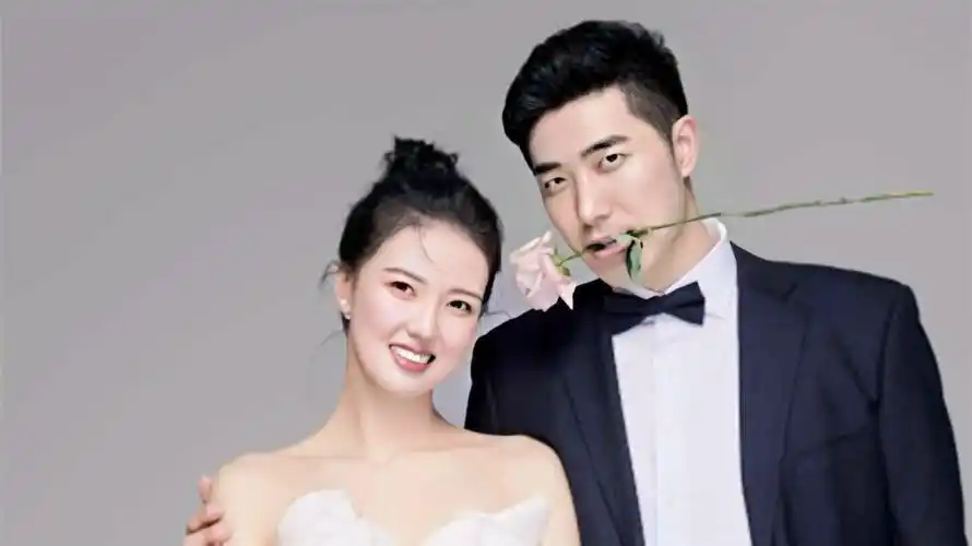 情人节最新出炉狗粮!张常宁晒与吴冠希婚纱照 幸福!俩人6月大婚