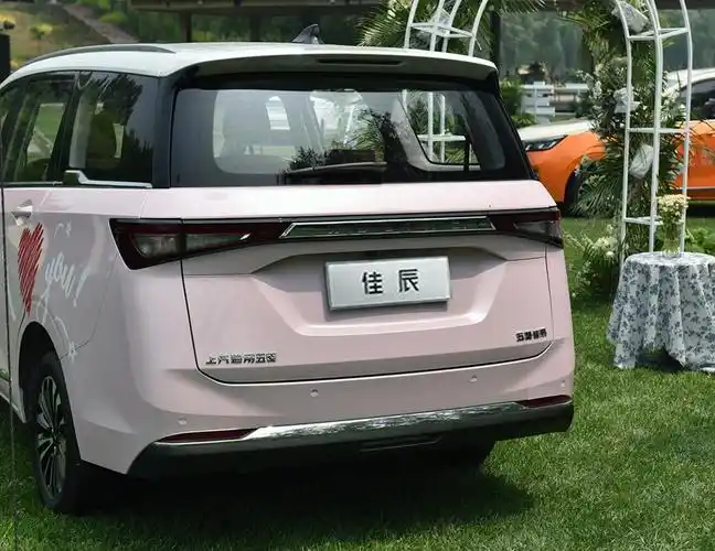 五菱最新7座mpv,佳辰混动版正式上市,售11.58万元_太平洋号