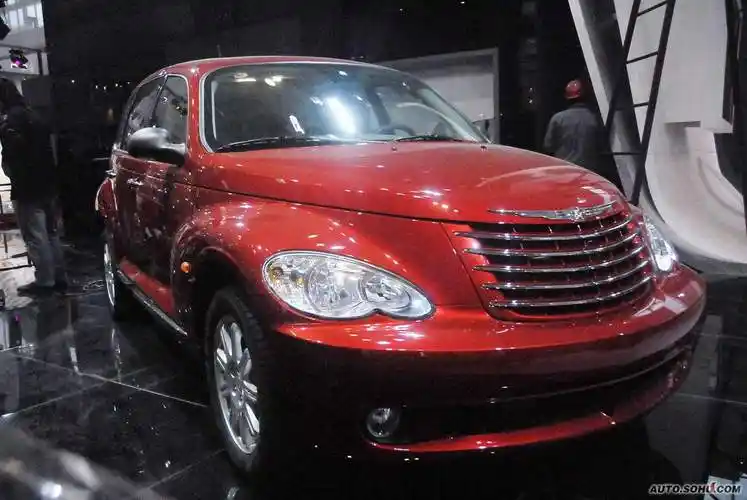 克莱斯勒汽车(克莱斯勒汽车公司的五角标志有何寓意)