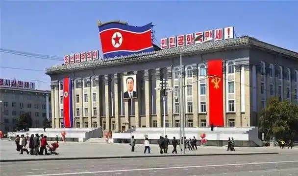 朝鲜平壤高楼林立,建筑宏大,让外国人刮目相看!