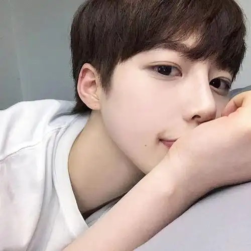 撩妹萌汉_可爱男生头像图片_扣扣居