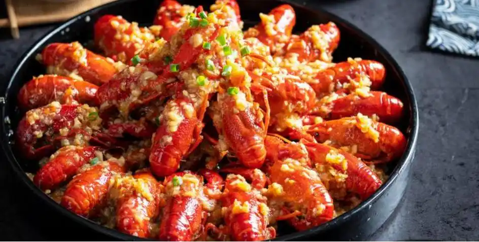 蒜泥小龙虾图片