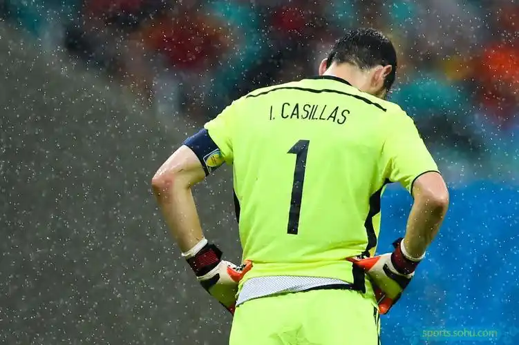 小组赛难忘的背影:卡西落寞悲情 c罗懊恼不已