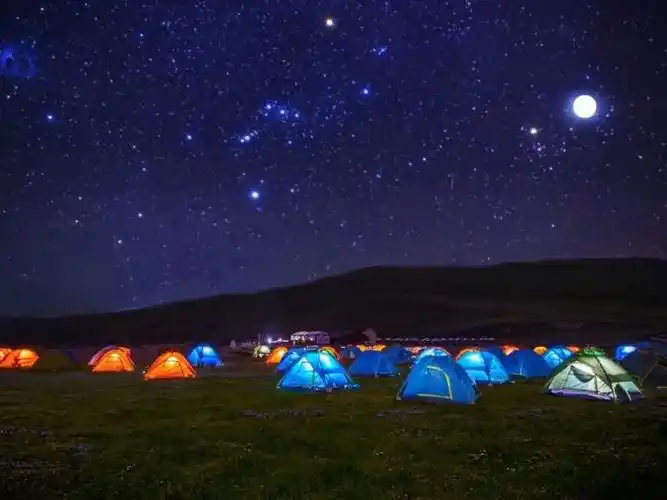 俄么塘星空帐篷星空酒店