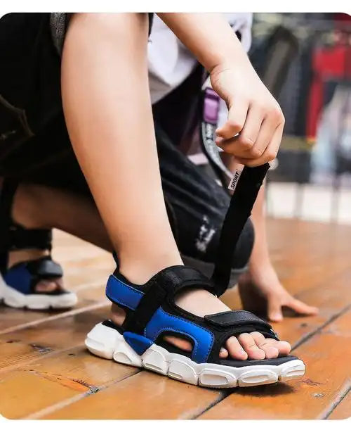 男童凉鞋2022新款夏季中大童软底防滑小男孩沙滩鞋儿童潮男童鞋子白宝