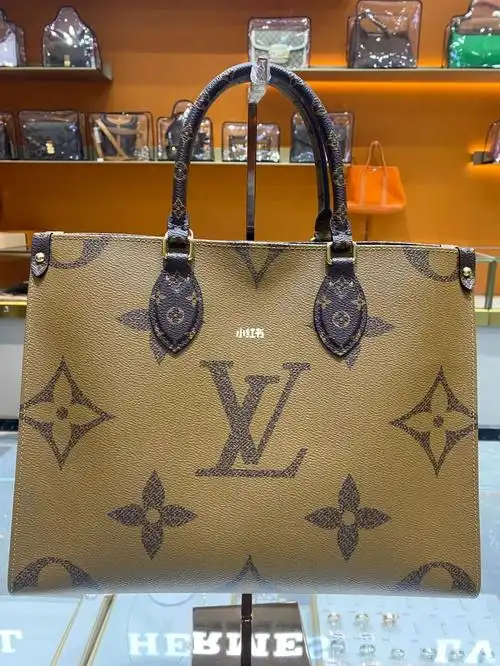lv老花托特包