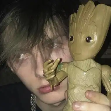 欧美16岁男神冷酷照片-男生头像 - 壁纸家