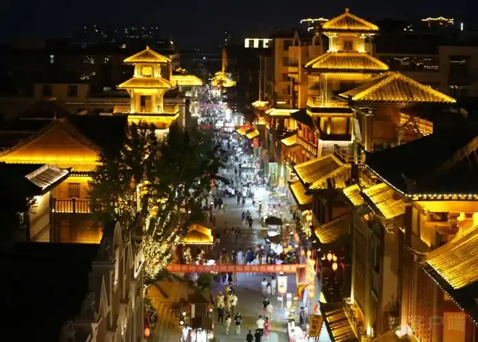 许昌  河南日报客户端记者 董学彦 河南报业全媒体记者 王烜 文/图