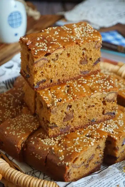 长辈最爱的传统中式枣糕,女人常吃气血不虚,暄软香甜,简单好做