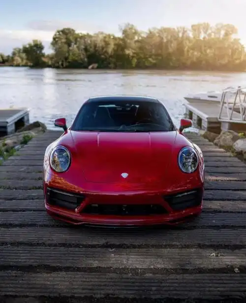 酒红保时捷911992颜值担当