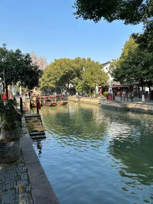 教英语的老郑 的想法: 上海朱家角半日游