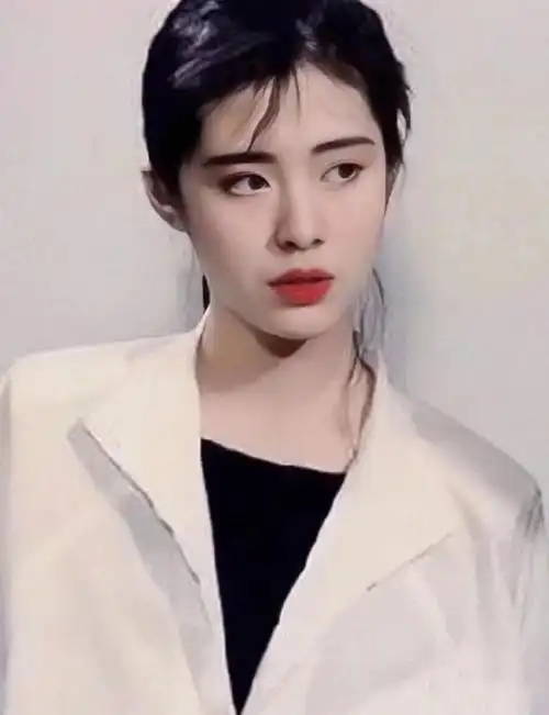 殷桃同款美人尖,要怎么打理刘海!