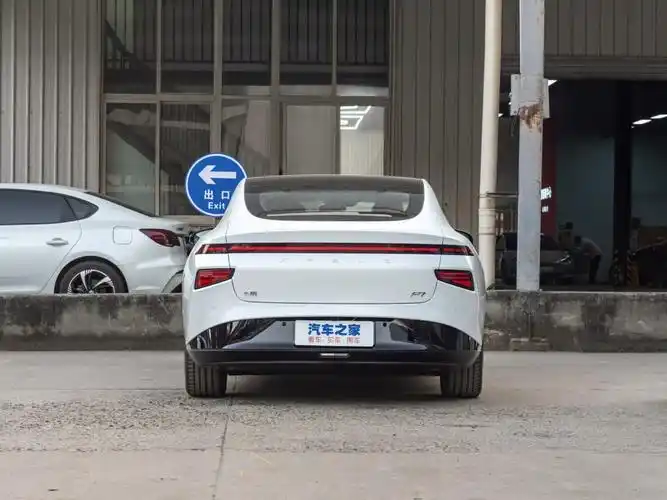 小鹏汽车 小鹏p7 2022款 670n