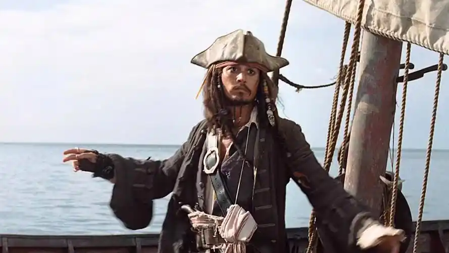 还记得这些致敬的手势么# 加勒比海盗