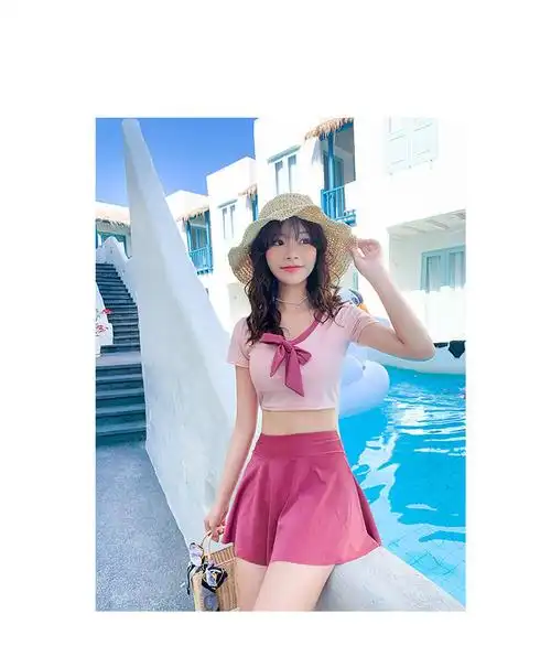 游泳衣女小胸连体平角保守遮肚显瘦韩国小清新泡温泉