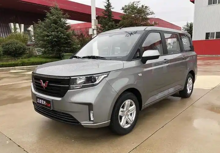 五菱宏光plus四款颜色,你最喜欢哪个-中亚汽车网