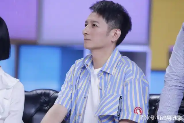 李维嘉已经43岁了!近日照片暴瘦到衣服直晃荡,网友:真心疼