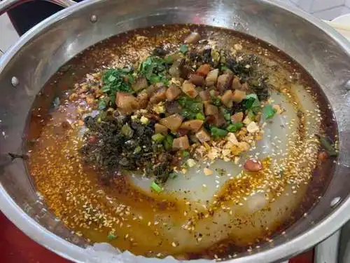 大通热凉粉-"大通热两粉都说很好吃,今天去吃了一次.觉.