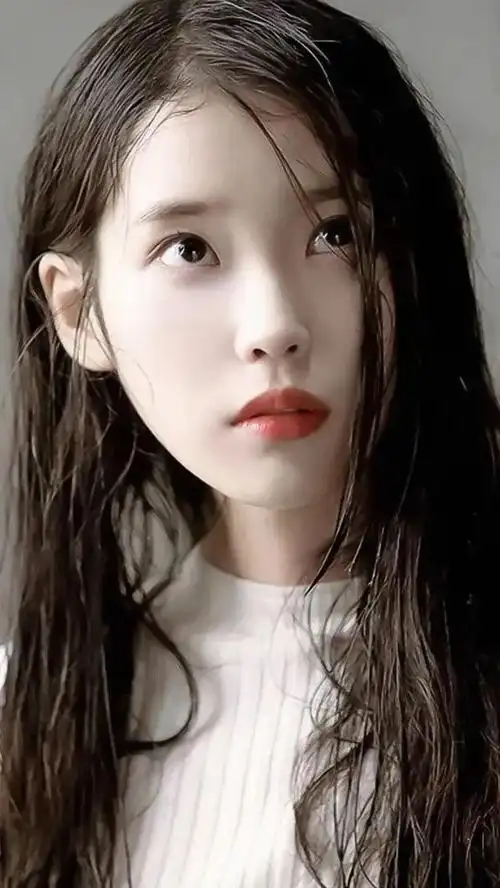 明星系列壁纸～李知恩_网易订阅