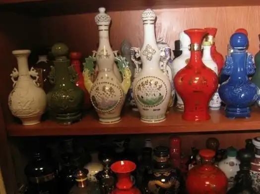 一瓶普通的酱香型白酒存放15年比得上15年的年份酒吗