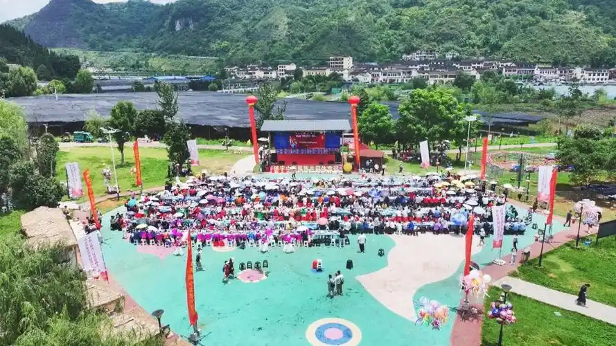 关岭:医养   旅游 打开夏季避暑新模式