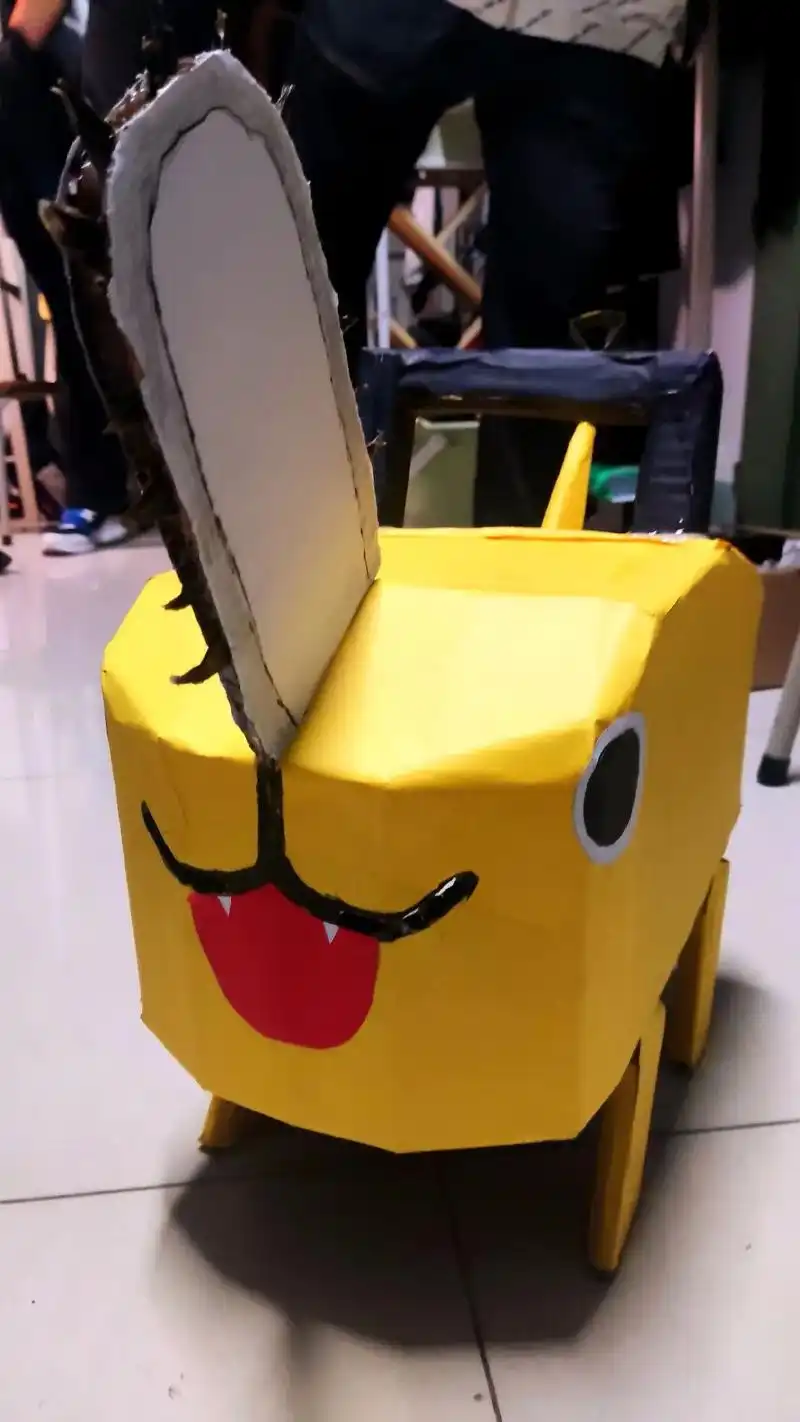 第一次做纸箱的手工做的不是很好还请见谅