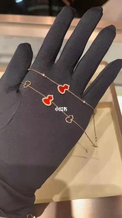 qeelin麒麟珠宝吸财纳福小葫芦手链