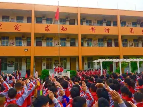 紧绷安全之弦,奏响生命乐章 ——新华小学暑假假期安全提醒