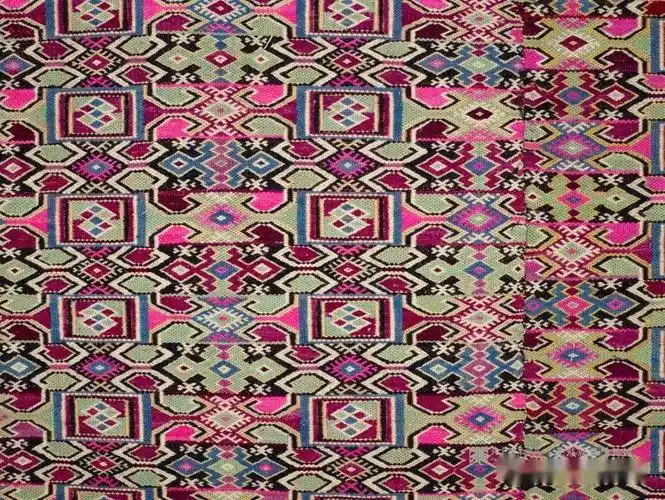 云观展民族服饰博物馆土家族织锦之西兰卡普赏析