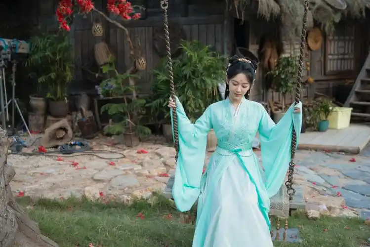 杨紫新剧开播,首波口碑出炉!打分评价都"一针见血"